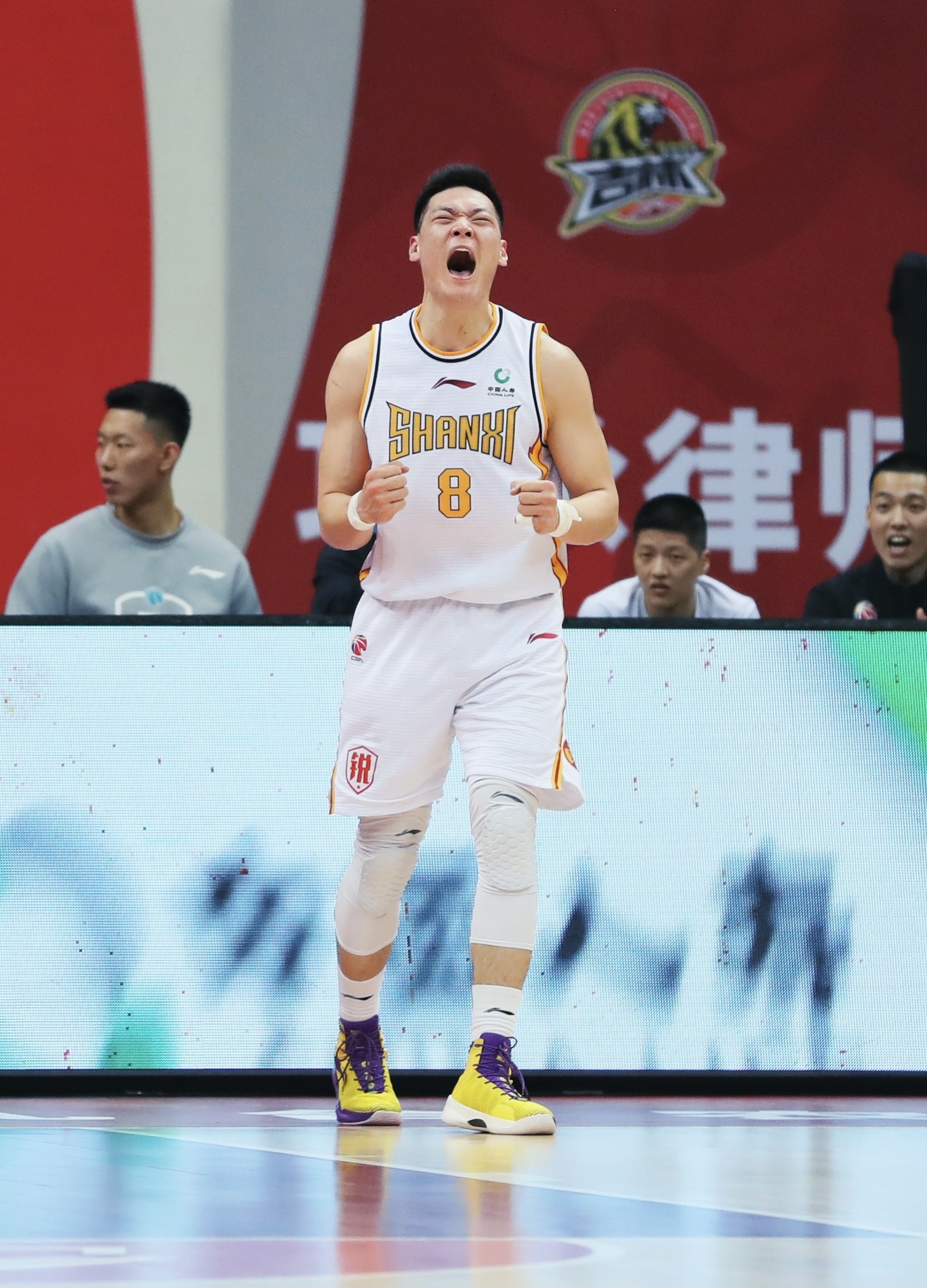 给力！中国三人男篮力克世界第1张宁独揽11分的简单介绍