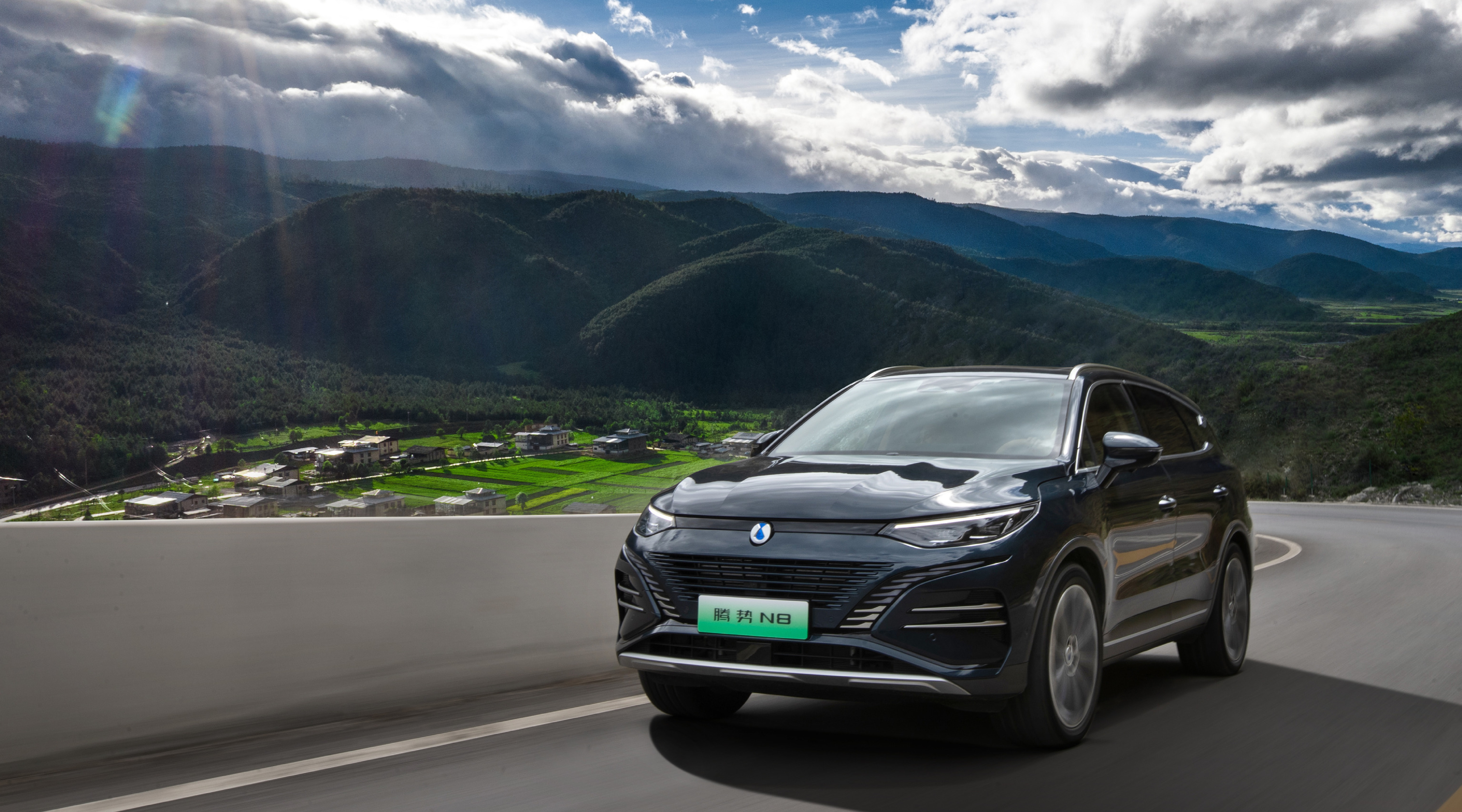 腾势N8L将在明年上市，定位插电混动大型SUV