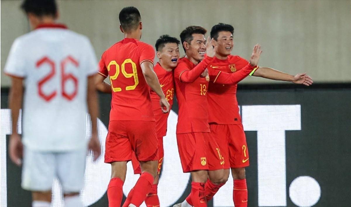 关于国足U16梦幻开局，1-1战平乌兹别克斯坦，“非裔”球员表现的信息